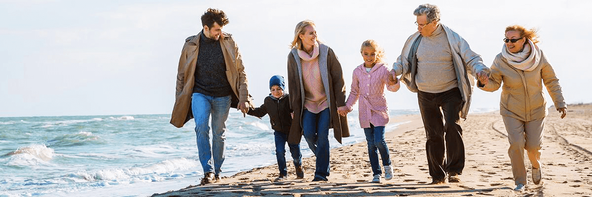 Making a Will_family generations on beach01